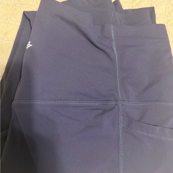 Halara So-Cinched tummy control full length legging. No front seam. Large - Picture 5 of 6